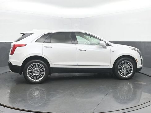 Used 2017 Cadillac XT5 Luxury w/ Advanced Security Package AWD/4WD image 6