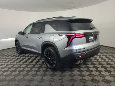 New 2026 Chevrolet Traverse LT w/ Midnight/Sport Edition FWD image 6