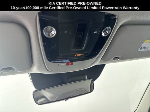 Certified 2025 Kia Niro EX Touring image 9