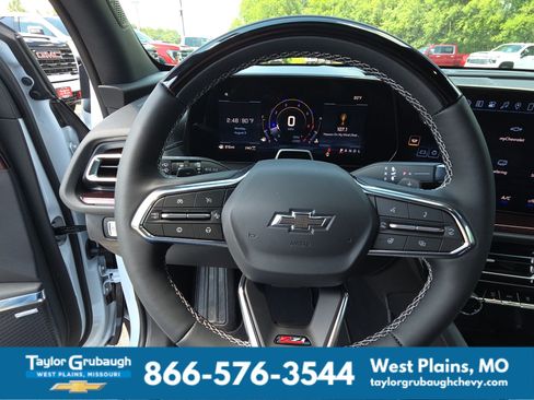 New 2026 Chevrolet Traverse Z71 w/ Enhanced Driving Package AWD/4WD image 17