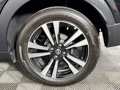 Used 2019 Nissan Kicks SV image 36