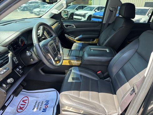 Used 2017 GMC Yukon Denali w/ Open Road Package RWD image 23