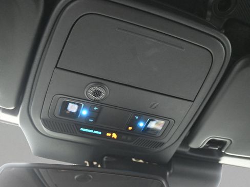 Used 2025 Ford Bronco Outer Banks image 47