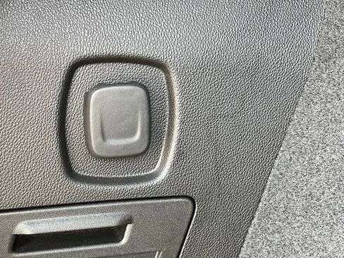 Used 2023 Cadillac XT5 Premium Luxury w/ LPO, Floor Liner Package AWD/4WD image 18