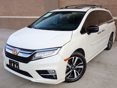 Used 2018 Honda Odyssey Elite image 7