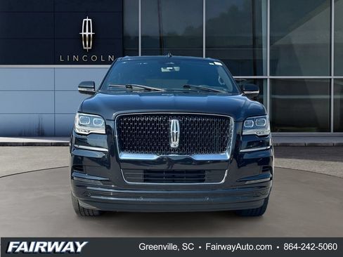 Used 2023 Lincoln Navigator Reserve RWD image 2