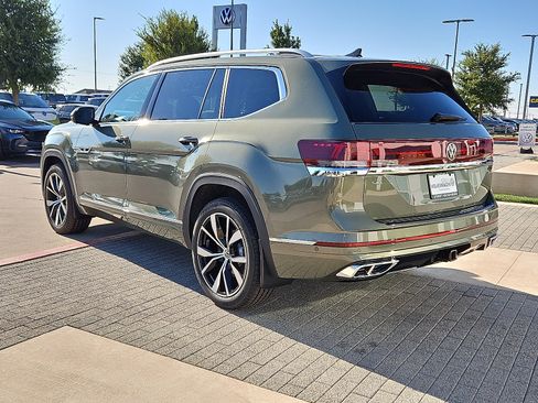 New 2026 Volkswagen Atlas SEL Premium R-Line image 2