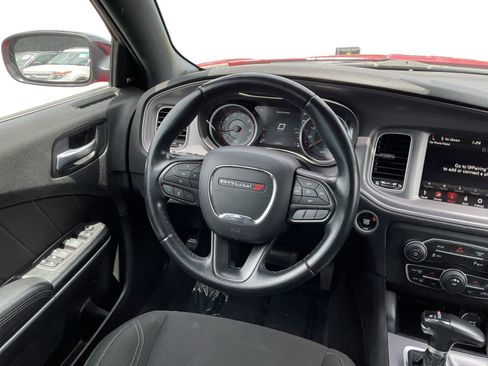 Used 2023 Dodge Charger SXT RWD image 11