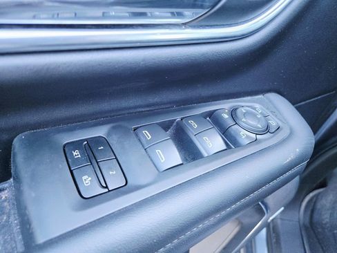 Used 2021 Chevrolet Suburban Z71 w/ Z71 Off-Road Package image 40