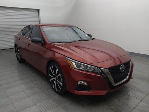 Used 2021 Nissan Altima 2.5 SR w/ SR Premium Package image 13