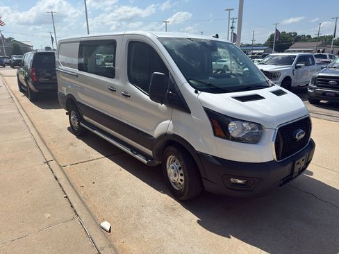 Used 2024 Ford Transit 250 Low Roof AWD w/ Exterior Upgrade Package image 3