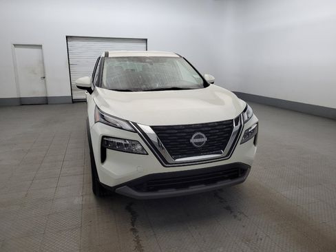 Used 2023 Nissan Rogue SV image 14