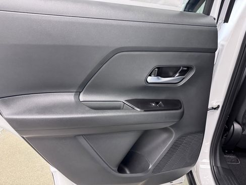 New 2026 Nissan Kicks SV w/ SV Premium Package image 14