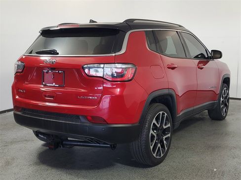 Used 2017 Jeep Compass Limited image 6
