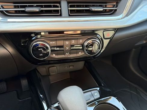 New 2026 Chevrolet Trax LT w/ Driver Confidence Package image 29