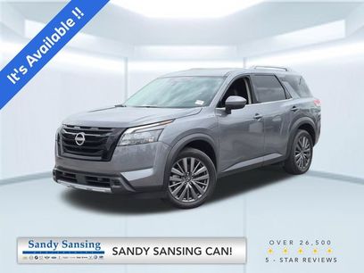 Used 2025 Nissan Pathfinder SL w/ SL Premium Package