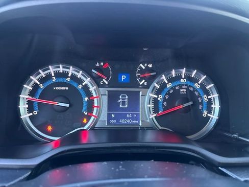 Used 2019 Toyota 4Runner SR5 AWD/4WD image 24