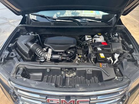 Certified 2023 GMC Acadia AT4 image 26