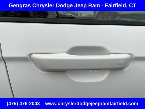 Certified 2023 Jeep Grand Cherokee Laredo X AWD/4WD image 16