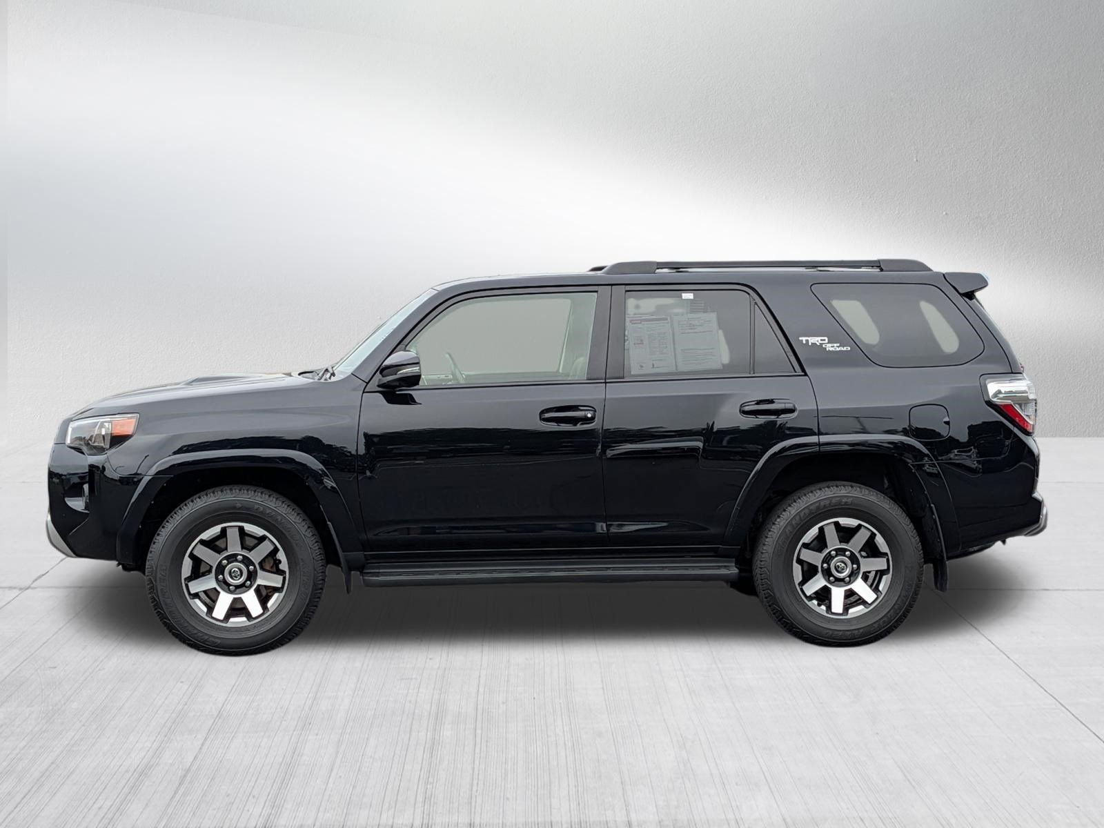 Certified 2022 Toyota 4Runner TRD Off-Road Premium AWD/4WD image 4