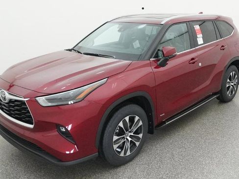 New 2026 Toyota Highlander XLE image 23