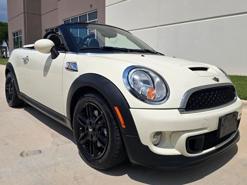 Used 2014 MINI Cooper Roadster S FWD image 4