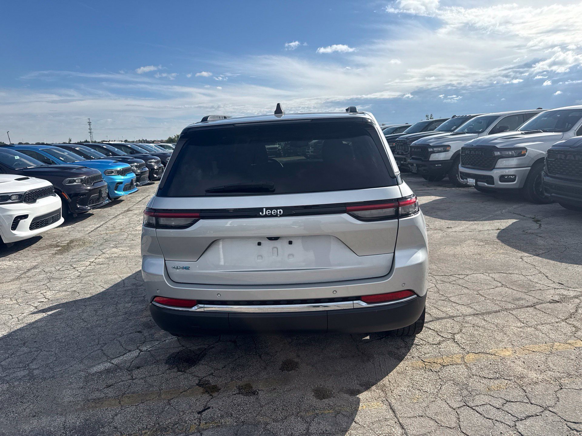 Used 2023 Jeep Grand Cherokee 4WD 4xe image 7