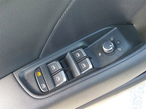 Used 2016 Audi A3 1.8T Premium image 27