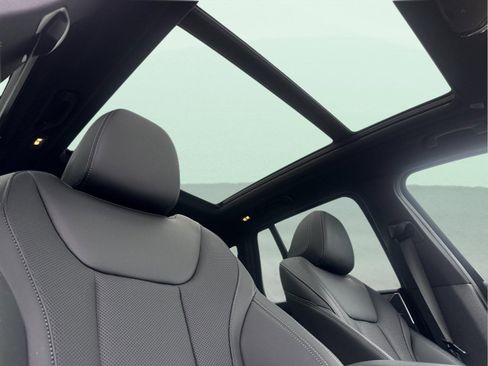 Used 2023 BMW X3 xDrive30i w/ Convenience Package image 17