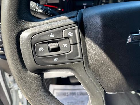 Used 2023 Chevrolet Silverado 1500 Custom Trail Boss AWD/4WD image 15