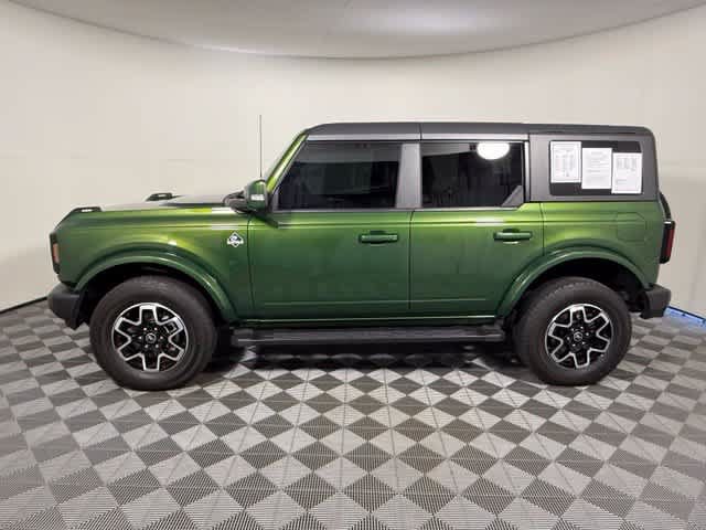 Used 2024 Ford Bronco Outer Banks AWD/4WD image 3
