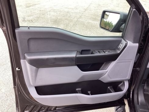 Used 2023 Ford F150 XL w/ XL Chrome Appearance Package image 18