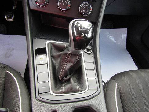 Used 2024 Volkswagen Jetta Sport FWD image 16