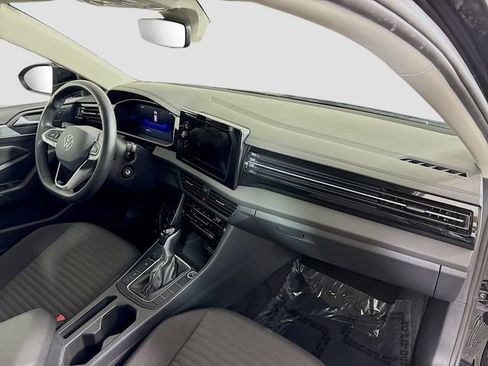 Certified 2025 Volkswagen Jetta S FWD image 29