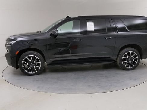 Used 2024 Chevrolet Suburban RST w/ Luxury Package AWD/4WD image 19