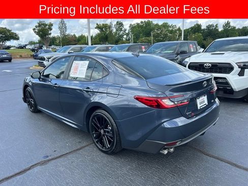Used 2026 Toyota Camry SE w/ Convenience Package FWD image 17