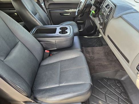 Used 2010 Chevrolet Silverado 1500 LS RWD image 13