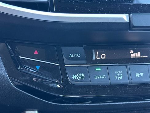 Used 2017 Honda Accord Touring image 27