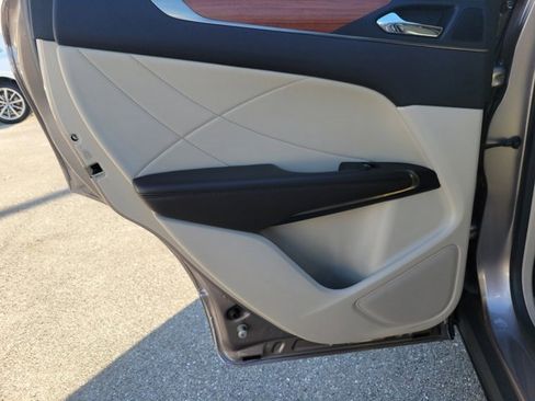 Used 2019 Lincoln MKC Select w/ Select Plus Package image 15