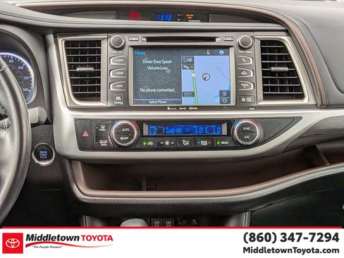 Used 2019 Toyota Highlander Limited AWD/4WD image 32