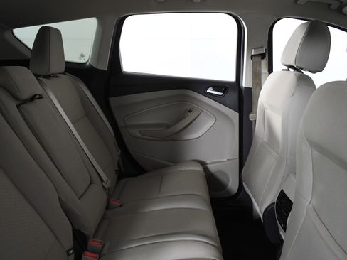 Used 2017 Ford Escape SE image 24