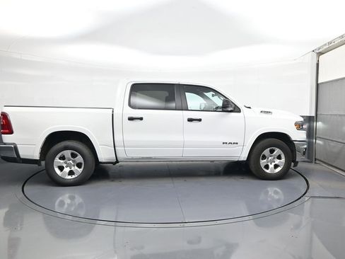 Used 2025 RAM 1500 Big Horn AWD/4WD image 8