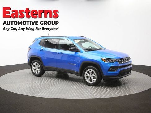 Used 2024 Jeep Compass Latitude AWD/4WD image 46