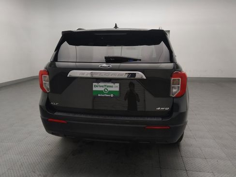 Used 2022 Ford Explorer XLT AWD/4WD image 7