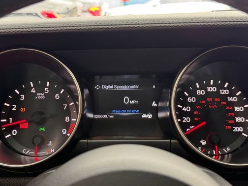 Used 2016 Ford Mustang Shelby GT350 w/ Track Package image 27