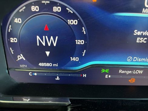 Used 2024 Chevrolet Silverado 2500 LT image 6