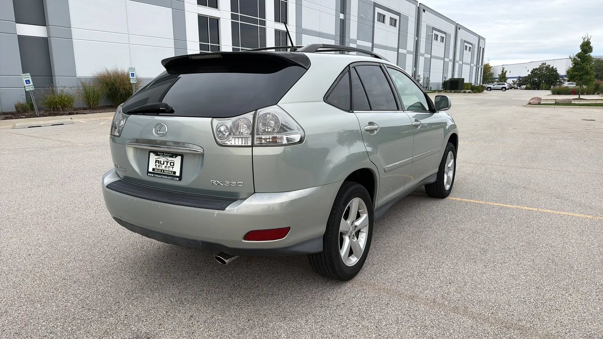 Used 2004 Lexus RX 330 FWD image 5