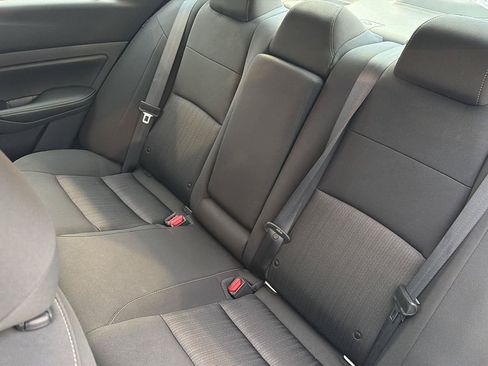 Used 2023 Nissan Altima 2.5 SV FWD image 30