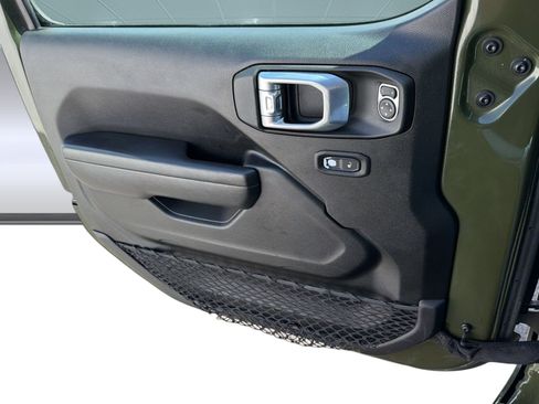 Used 2022 Jeep Wrangler Unlimited Sport AWD/4WD image 13
