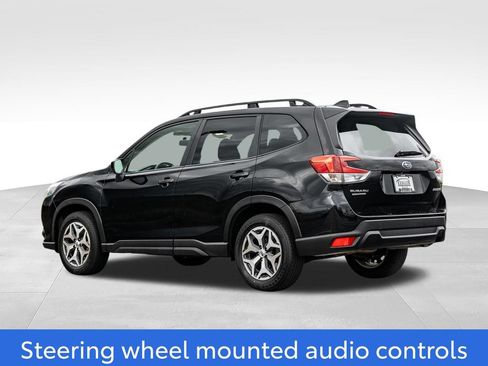 Used 2023 Subaru Forester Premium AWD/4WD image 5